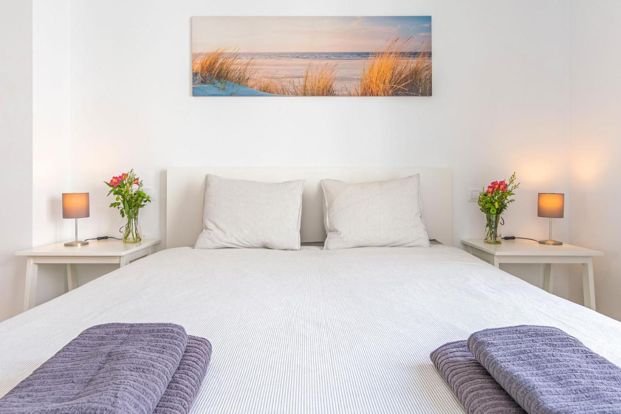 Ventura 2 - Centric & Pool - Simplytarifa Apartment Bagian luar foto